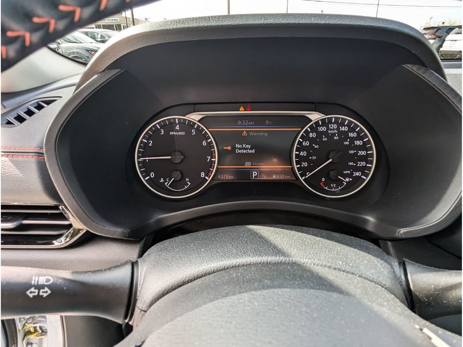 2025 Nissan Sentra SR MT-11