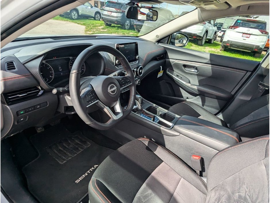 2025 Nissan Sentra SR MT-10