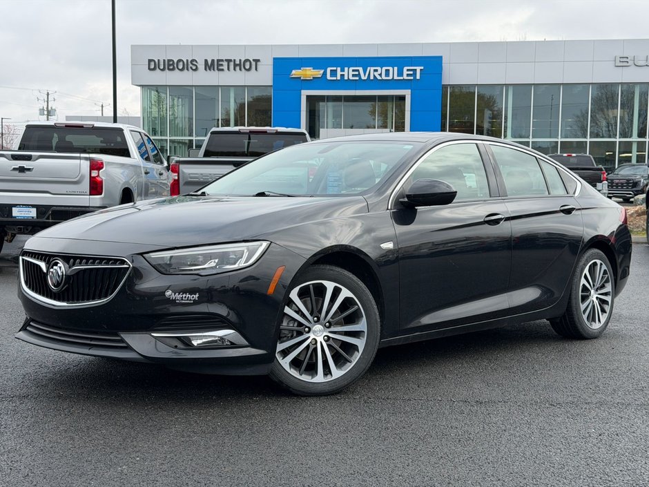 2018 Buick Regal Sportback in Victoriaville, Quebec - w940px