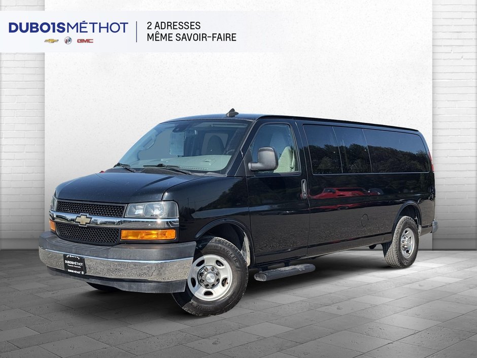 2020 Chevrolet Express Passenger in Plessisville, Quebec - w940px
