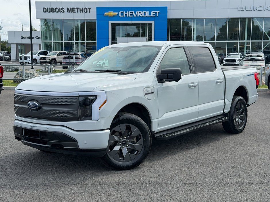 Ford F-150 Lightning  2023 à Plessisville, Québec - w940px