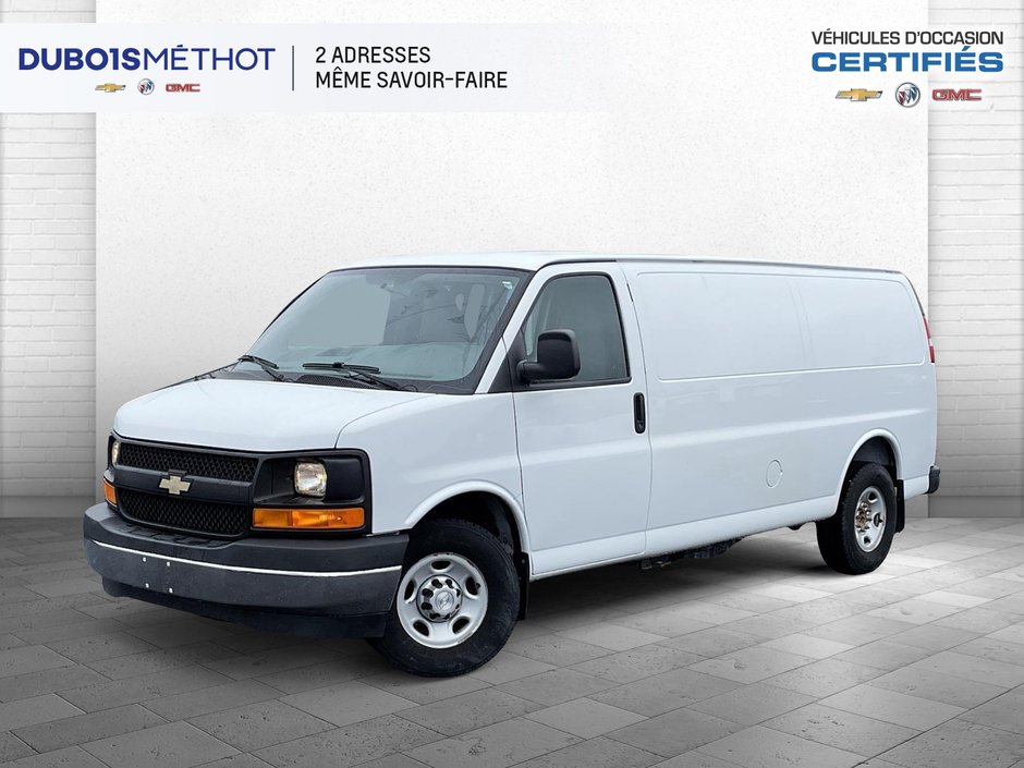 Chevrolet Express Cargo Van DURAMAX 2.8L DIESEL !!! 2017 à Victoriaville, Québec - w940px