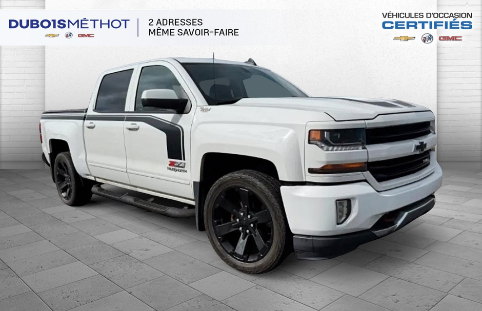 Chevrolet Silverado 1500 LT, V8 5.3L, 4X4, Z71, CREW 6 1/2 PIEDS !! 2017 à Victoriaville, Québec - w940px