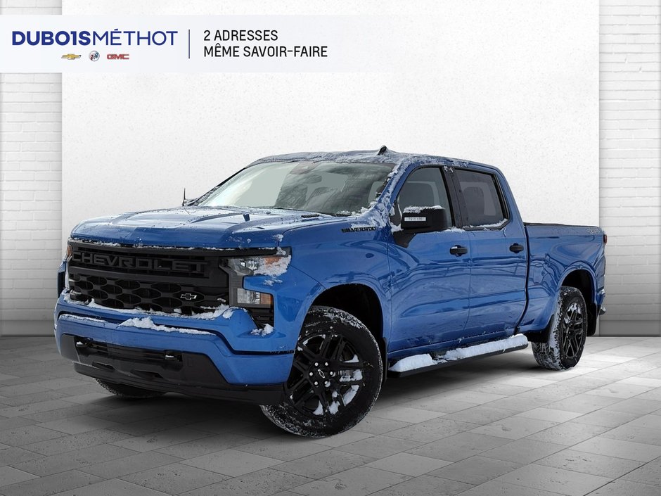 Chevrolet Silverado 1500 Custom 2026 à Victoriaville, Québec - w940px