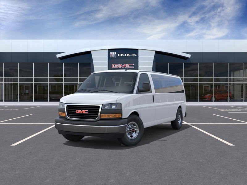 GMC Savana Passenger 3500 LT 155'' 2025 à Victoriaville, Québec - w940px