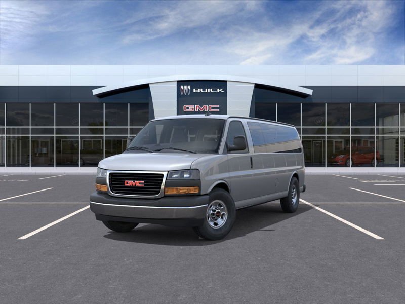 GMC Savana Passenger 3500 LT 155'' 2025 à Victoriaville, Québec - w940px