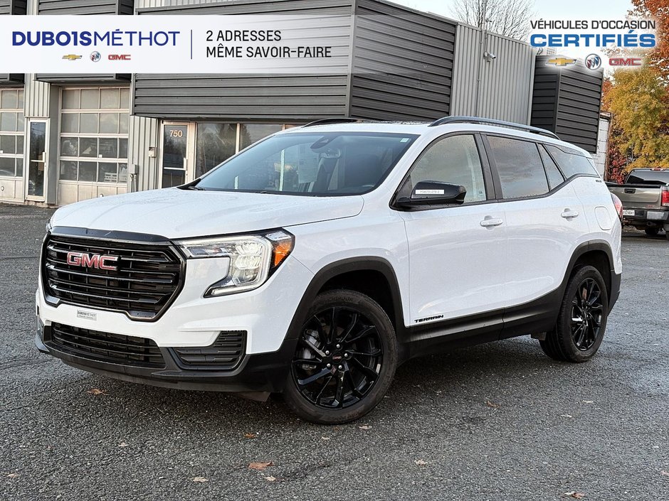 2024 GMC Terrain SLE, ELEVATION, AWD TOIT PANORAMIQUE !!! in Victoriaville, Quebec - w940px