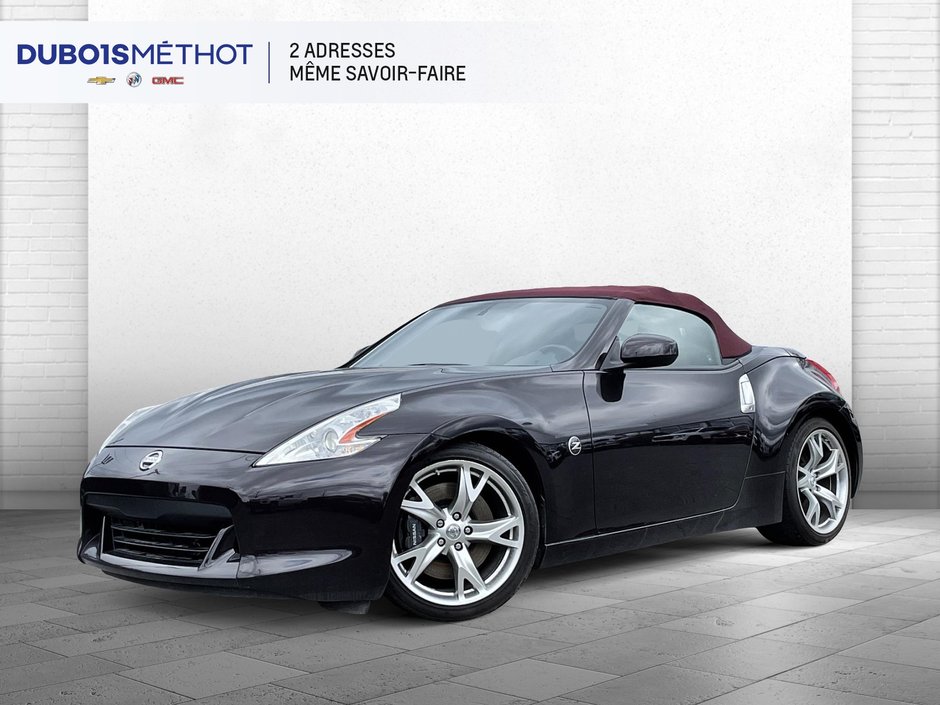 2011  370Z TOURING, CONVERTIBLE, V6 3.7L !!! in Victoriaville, Quebec - w940px