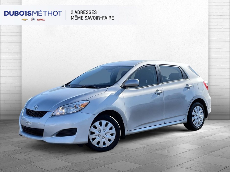 2010 Toyota Matrix XR, AIR CLIMATISEE, MANUEL VITRES ET DOORLOCKS !!! in Victoriaville, Quebec - w940px