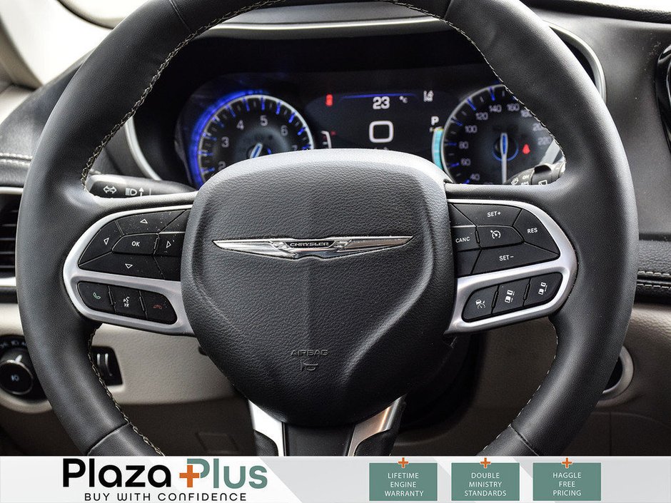 2023 Chrysler Pacifica Touring L-16