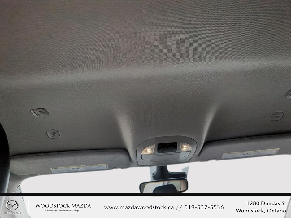 2023 Chrysler Pacifica Touring L-16