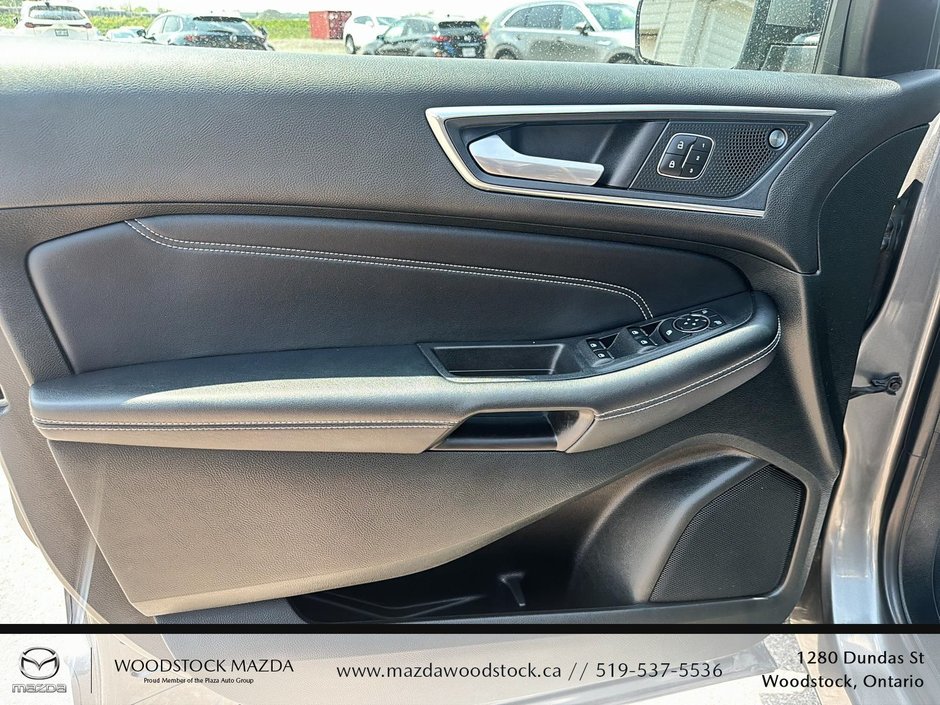 2023 Ford Edge Titanium-10