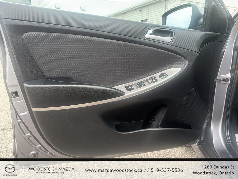 2015 Hyundai Accent GLS-10