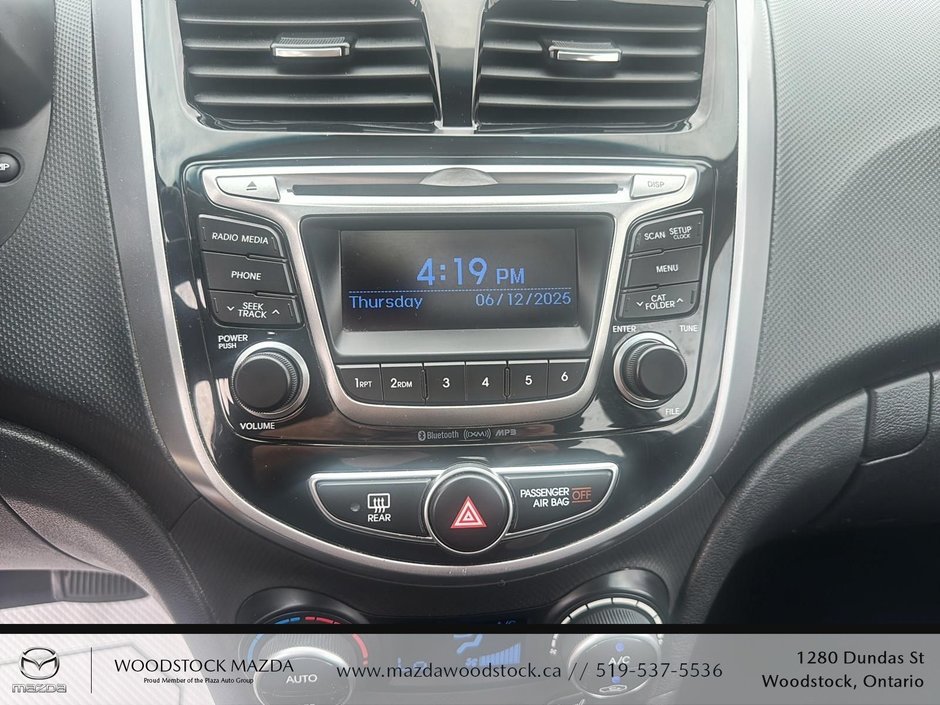 2015 Hyundai Accent GLS-16