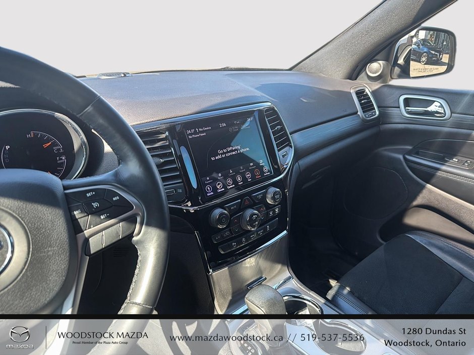 2019 Jeep Grand Cherokee Altitude-12