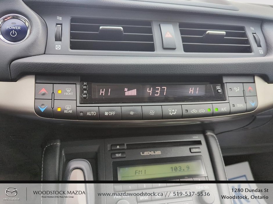 2017 Lexus CT 200h BASE-20