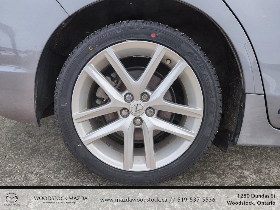 2017 Lexus CT 200h BASE-6