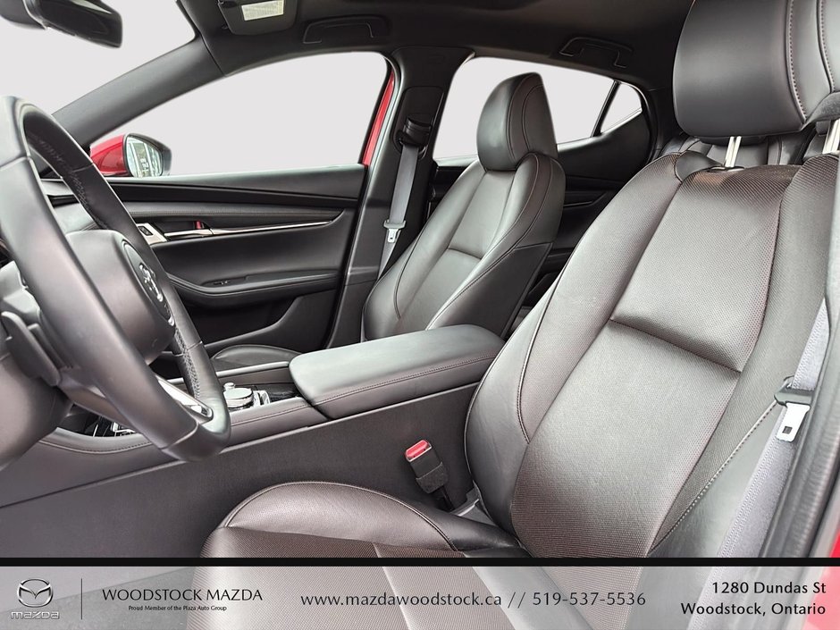 2024 Mazda 3 Sport GT-8