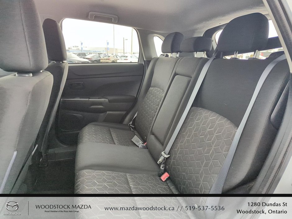 2022 Mitsubishi RVR ES-15