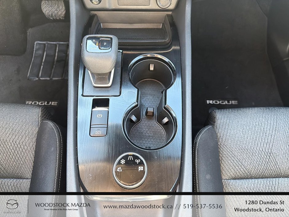 2024 Nissan Rogue SV Moonroof-13