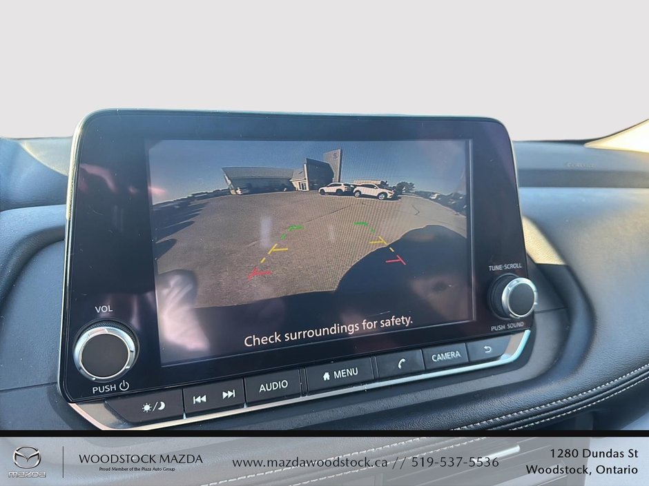 2024 Nissan Rogue SV Moonroof-16