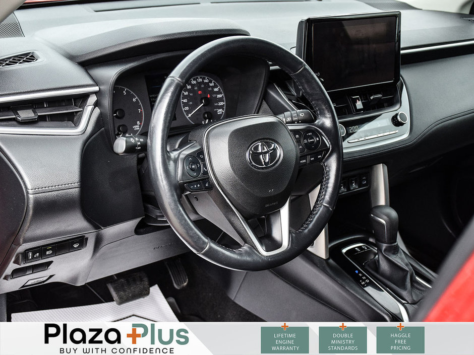2023 Toyota COROLLA CROSS LE-21