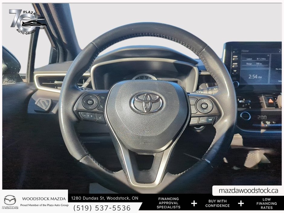 2020 Toyota Corolla Hatchback BASE-11