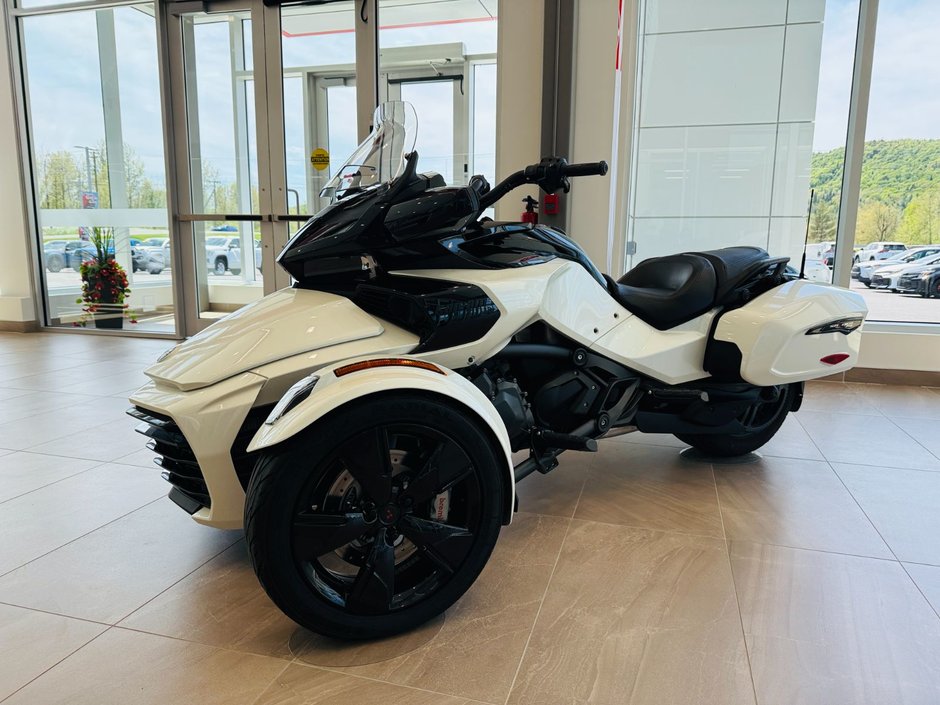 Can-Am SPYDER  F3-T  2022-0