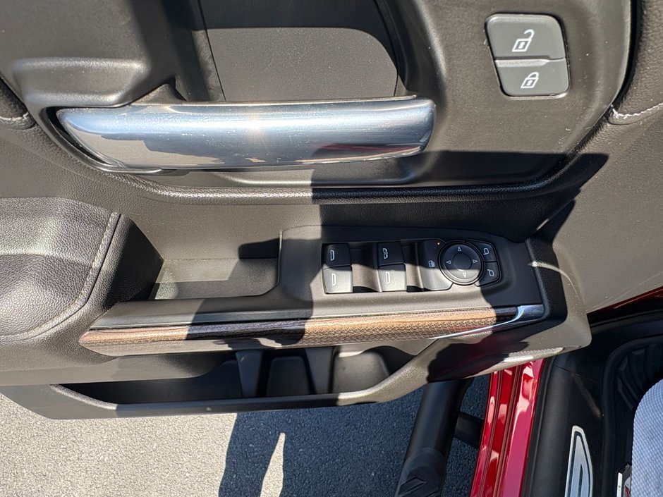 Chevrolet Silverado 1500 LT Trail Boss LEATHER PKG 2021-9