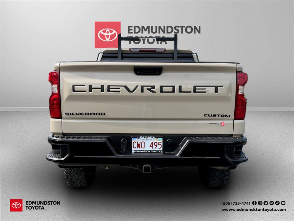 2022 Chevrolet SILVERADO Custom Trail Boss-3