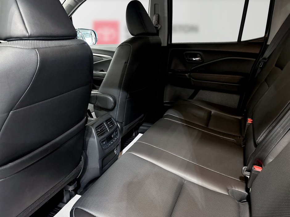 Honda RIDGELINE Touring 2023-12