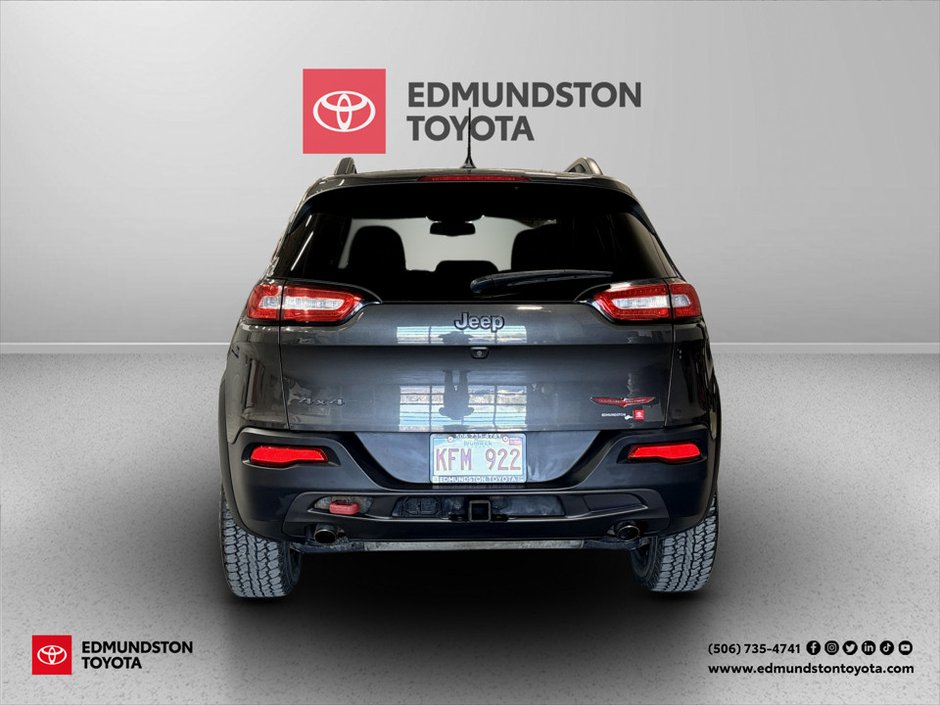 2015 Jeep CHEROKEE Trailhawk-3