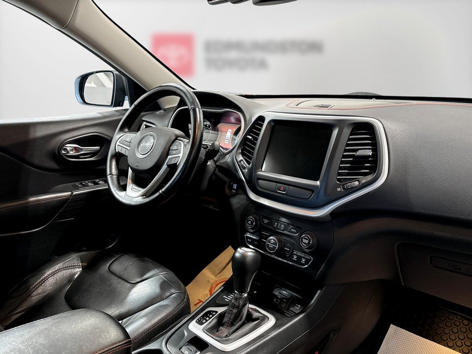 2015 Jeep CHEROKEE Trailhawk-7