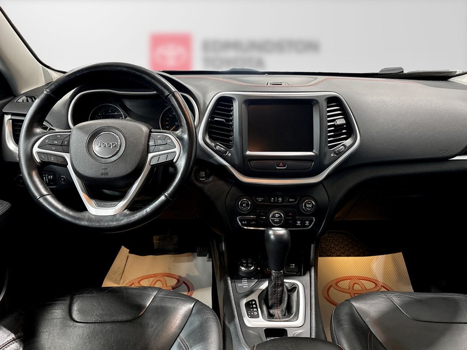 2015 Jeep CHEROKEE Trailhawk-10