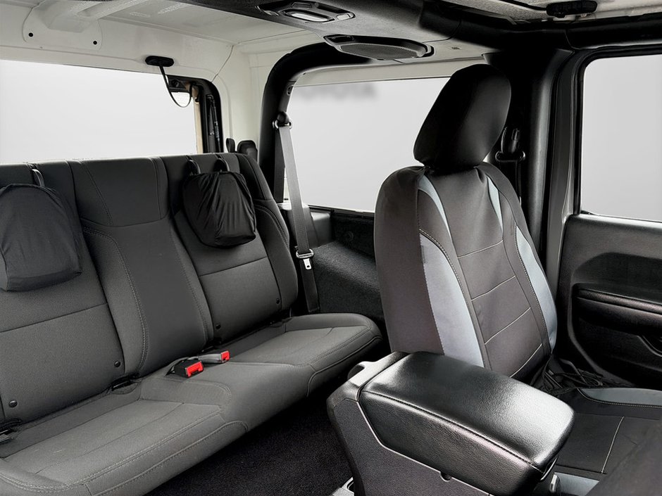 2021 Jeep WRANGLER Sport-11