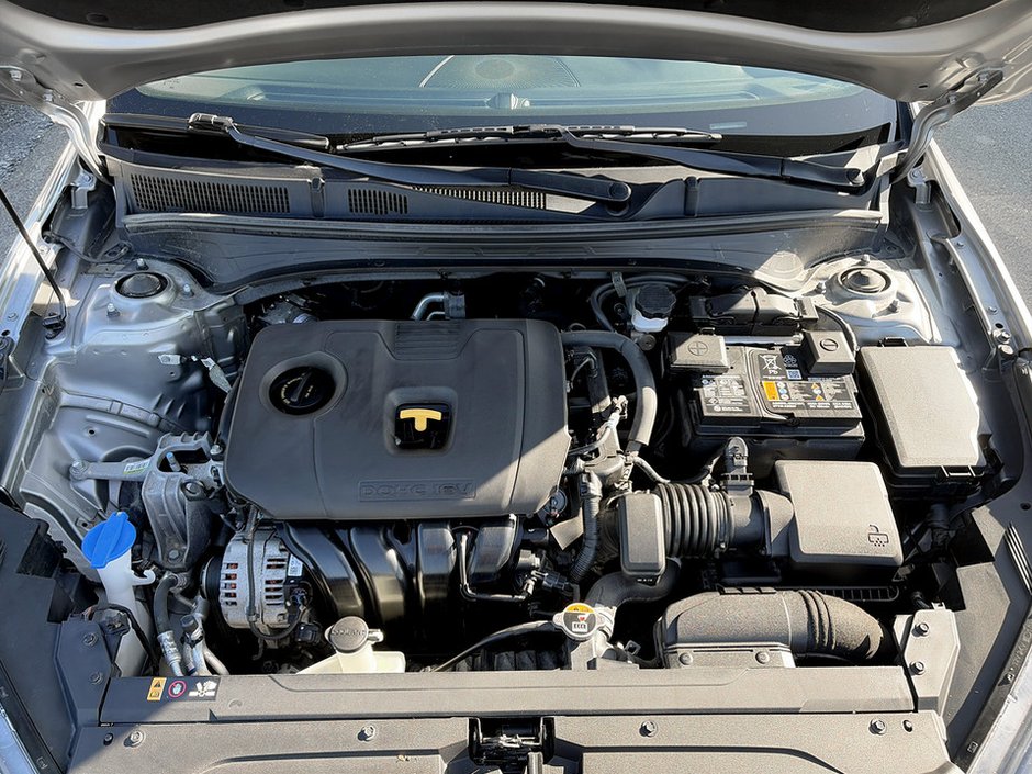2023 Kia Forte-14