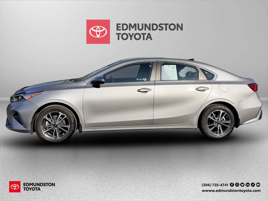 2023 Kia Forte-1