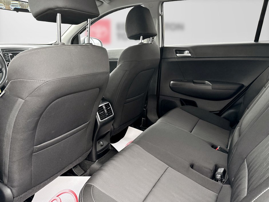 2019 Kia SPORTAGE LX-12