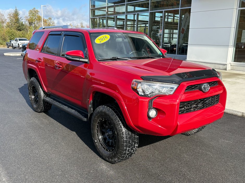 2016 Toyota 4RUNNER SR5 SR5-2