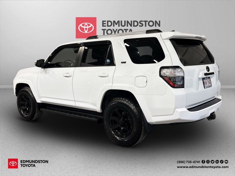 2021 Toyota 4RUNNER-2