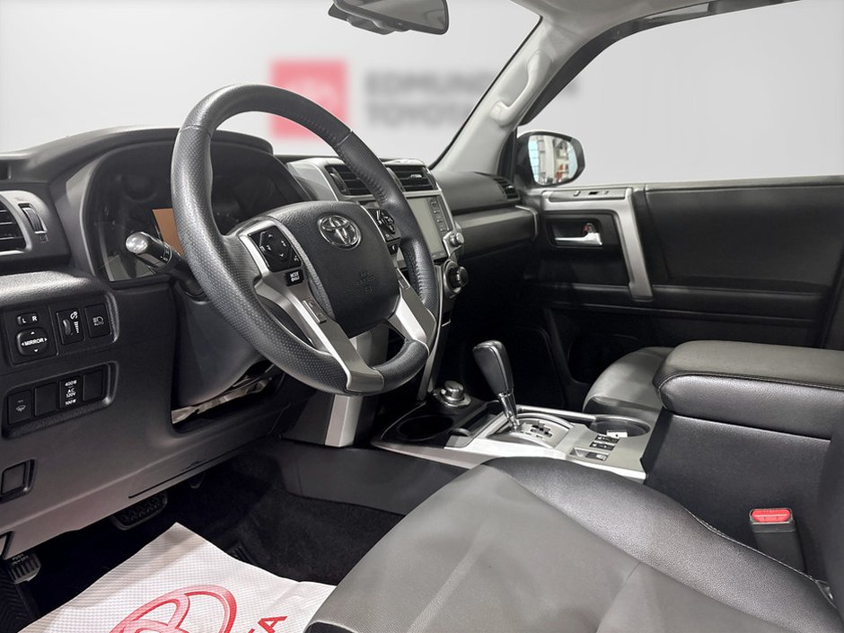 2021 Toyota 4RUNNER-11