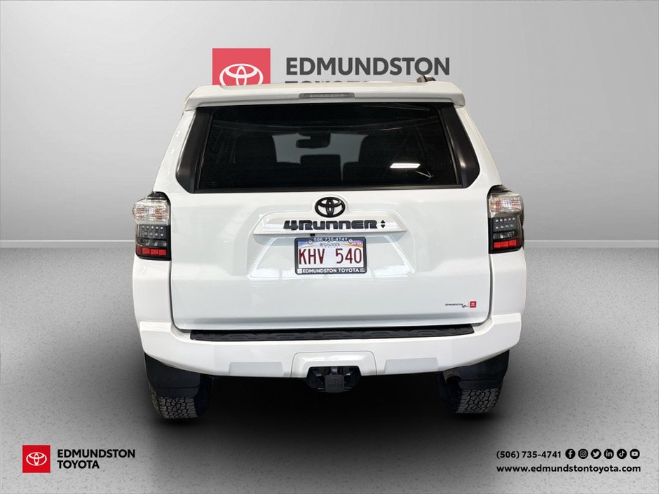 2021 Toyota 4RUNNER-3