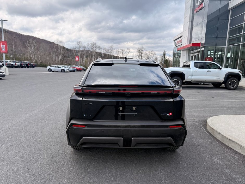 2026 Toyota C-HR SE SE-3