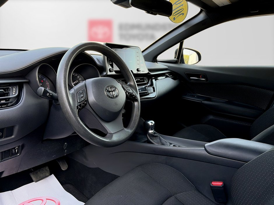 Toyota C-HR XLE PREMIUM  2019-11