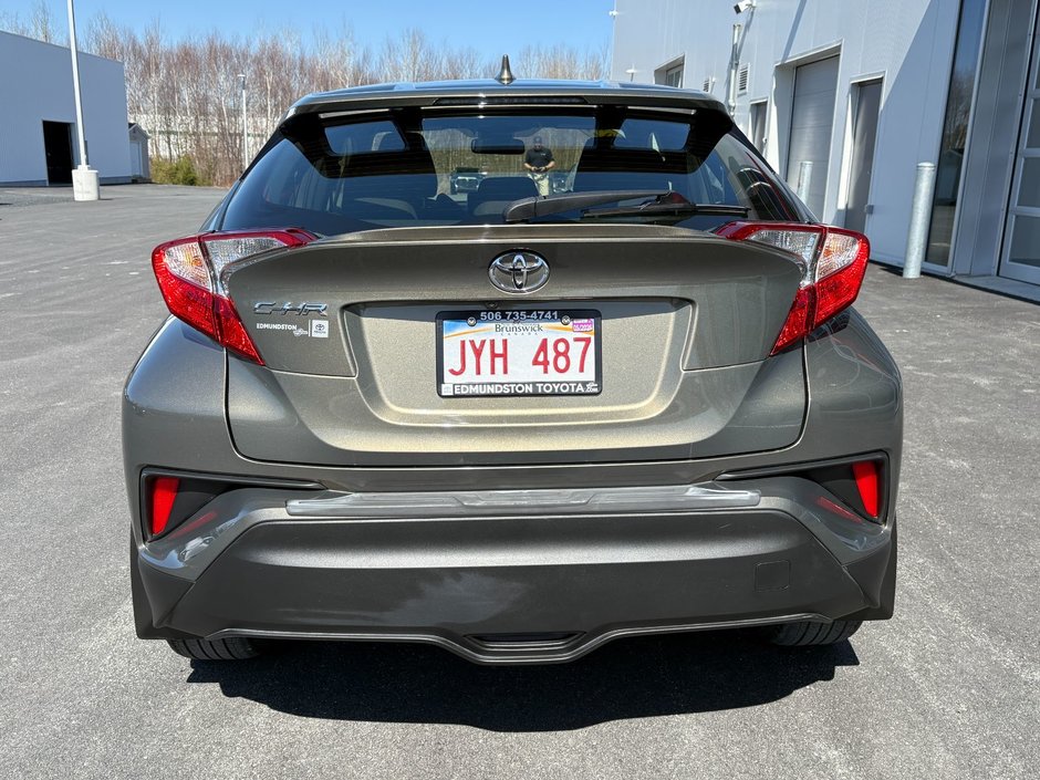 Toyota C-HR XLE PREMIUM 2021-5