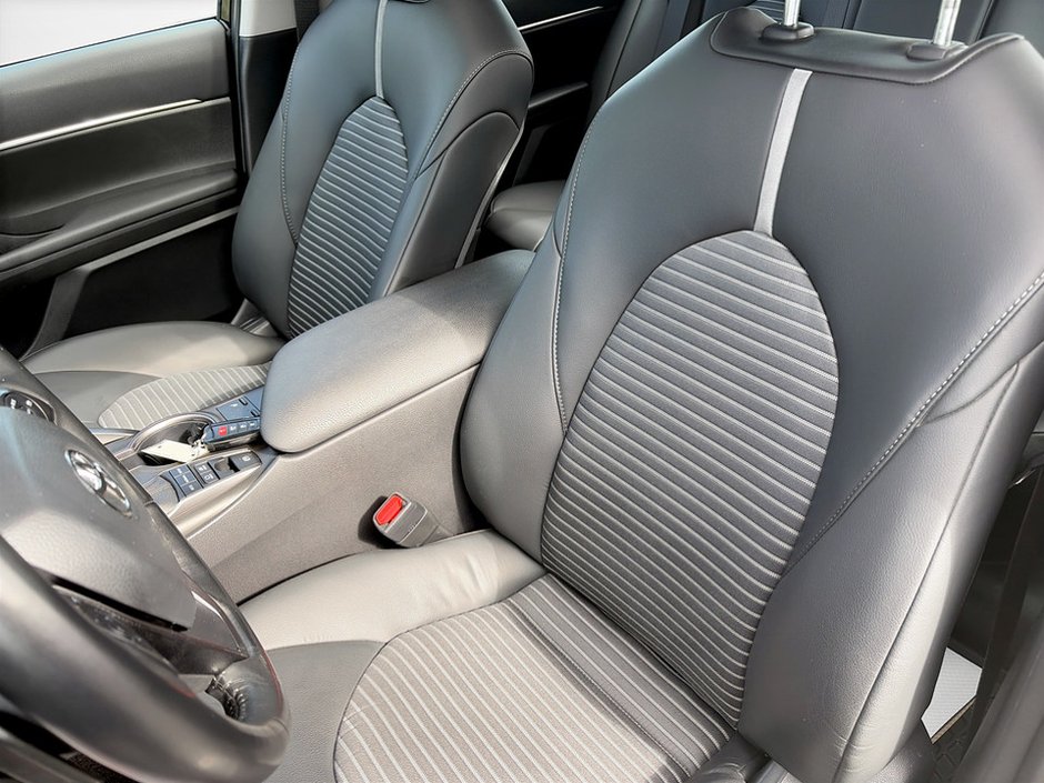 2024 Toyota CAMRY HYBID-8