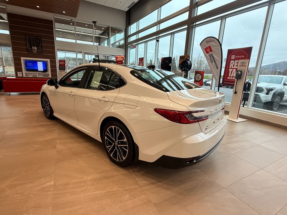 2026 Toyota Camry Hybrid BLACK INTERIOR - PREMIUM COLOUR-2