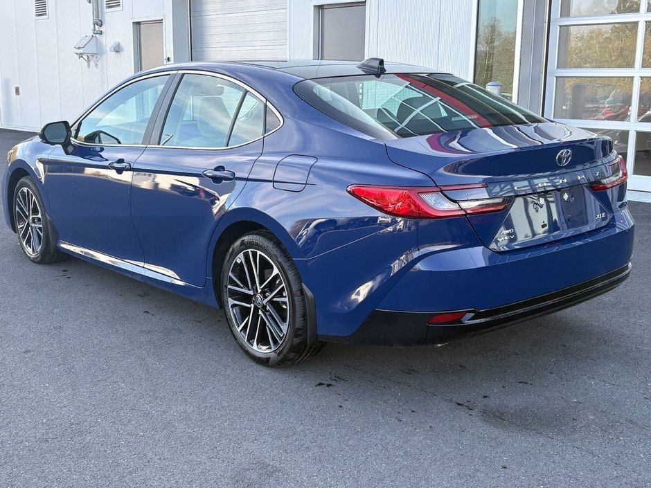 2025 Toyota CAMRY HYBRIDE XLE AWD XLE-6