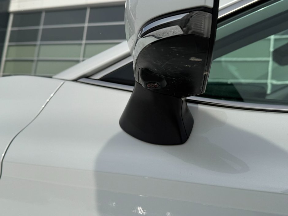 2026 Toyota CAMRY HYBRIDE XLE AWD XLE-8