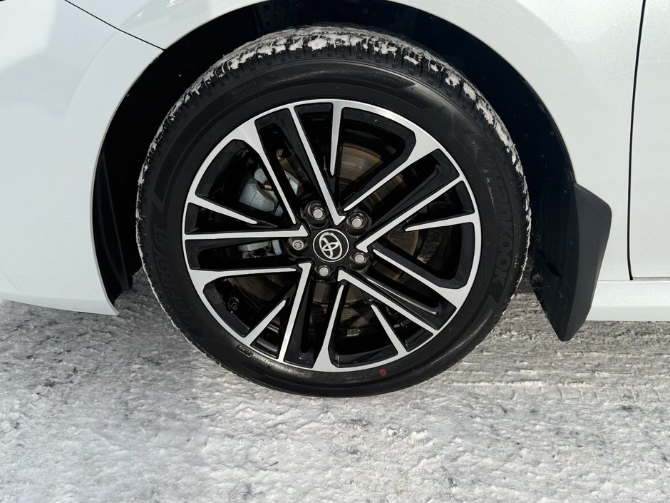 2026 Toyota CAMRY HYBRIDE XLE AWD XLE-7